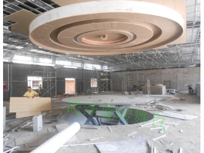 民洋旋轉(zhuǎn)升降舞臺